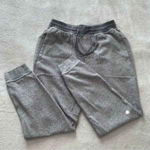 Lululemon Men’s Gray At Ease Jogger Size M